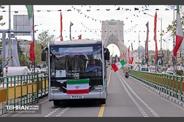 رونمایی از ۵۰ اتوبوس برقی و ۳۵ اتوبوس دوکابین 3
