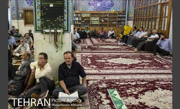 جز خوانی قرآن کریم در حسینیه کربلایی های گلوبندک‎ 10