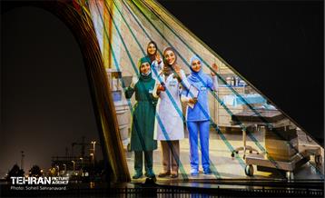 اجرای ویدئو مپینگ روز دختر در میدان آزادی