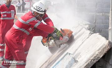 تمرین سراسری زلزله در بوستان ولایت 6