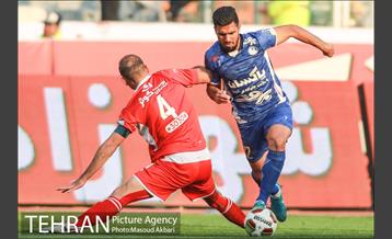 دیدار تیم‌های فوتبال پرسپولیس - استقلال خوزستان 9