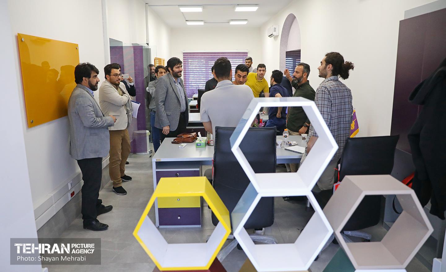 بازدید مدیرکل حوزه ریاست شهرداری تهران از مجتمع «کندو» 14