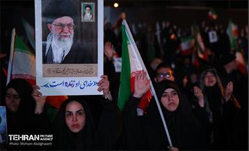 چهل‌و‌سومین شب اجتماع دفاع از انقلاب 5