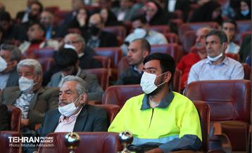 همایش تقدیر از ایثارگران سلامت