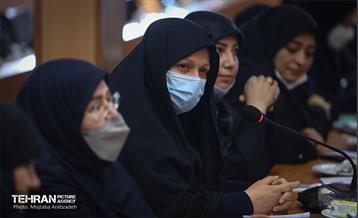 نشست شهردار با بانوان مدیر در شهرداری تهران 14