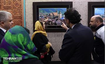 افتتاح نمایشگاه عکس رومانی در ایستگاه مترو تجریش 6