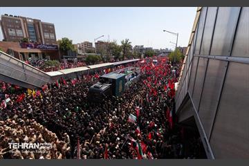 تشییع پیکر آقای شهید ایران - 3 34
