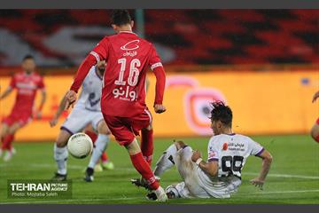 صعود پرسپولیس به یک هشتم نهایی جام حذفی  13