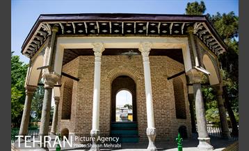 عمارت کلاه فرنگی باغ موزه قصر 13