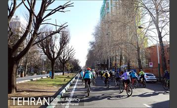 دوچرخه سواری در منطقه 6 به مناسبت هوای پاک 6