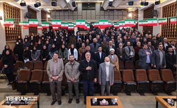 قرار خدمت؛ دیدار با کارکنان منطقه 18