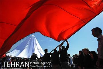 مراسم عاشورای حسینی در میدان امام حسین(ع) 2