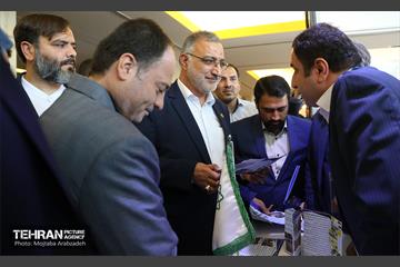 بازدید شهردار تهران از نمایشگاه بین المللی فرصت های سرمایه گذاری پایتخت