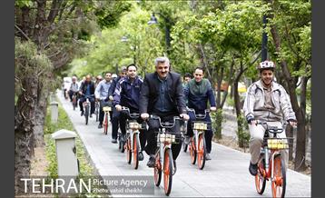 پویش سه شنبه های بدون خودرو با حضور شهردار تهران 5