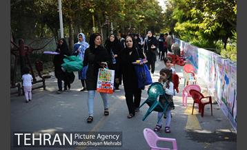 جشنواره طولانی ترین نقاشی کودکان 33
