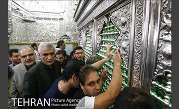 حضور شهردار در بین عزاداران امام حسین(ع)در حرم حضرت عبدالعظیم حسنی 7