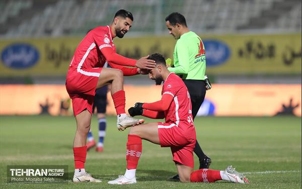 دیدار تیم های فوتبال پرسپولیس و پیکان 22