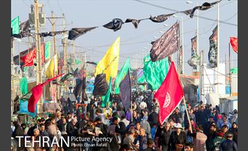 پیاده روی زائران به سمت کربلا از مرز شلمچه 5