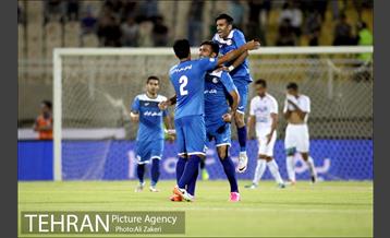 دیدار استقلال خوزستان و استقلال تهران در لیگ برتر فوتبال 18