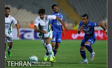دیدار استقلال و ذوب آهن در لیگ برتر فوتبال 10