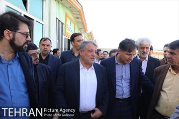 بازدید مهندس محسن هاشمی و دکتر شجاع پوریان از اماکن و پروژه های منطقه ۲۲ 14