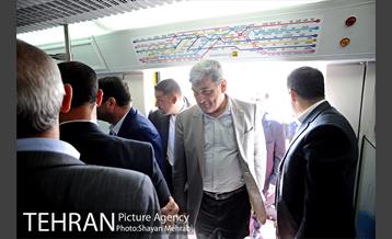 بازدید معاون اول رئیس جمهور به همراه شهردار تهران از مترو تهران 3