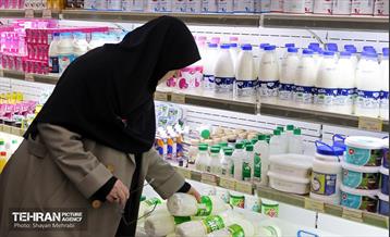 بازدید سخنگوی دولت از بازار میوه و تره‌بار و شهروند جلال آل احمد 10