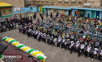 گرامیداشت روز 13 آبان در مدرسه شهید فهمیده  8