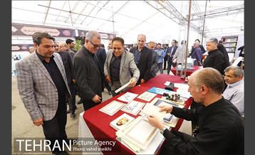 پردیس فرهنگی شهرداری تهران به مناسبت رحلت امام خمینی (ره) در مرقد امام خمینی  17