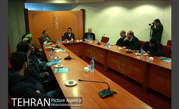 رونمایی از کتاب جنگ آخر  10