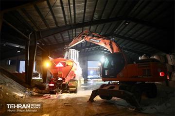 بارش برف زمستانی در معابر شمالی پایتخت - 2 32