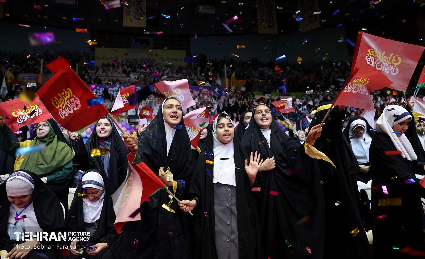 جشن «دختران آرمانی» 13