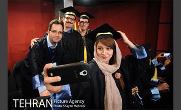 نخستین جشن فارغ التحصیلی ادوار دانشکده خبر 9