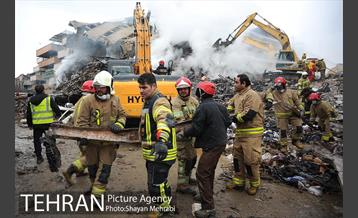 سومین روز عملیات امداد ونجات حادثه پلاسکو -3 18