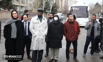 بازدید سفرا از تخریب اموال عمومی شهر 25