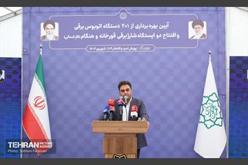 آیین بهره‌برداری از ۲۰۱ دستگاه اتوبوس برقی 29