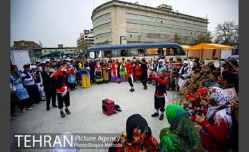 جشنواره نوروزگاه در میدان راه آهن 25