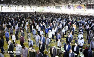 اقامه نماز عید سعید فطر در دانشگاه تهران 12