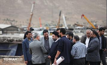 بازدید عضو شورای شهر از پروژه بزرگراه شهید شوشتری 21