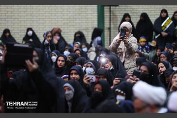 حضور شهردار تهران در گلزار شهدای کرمان 8