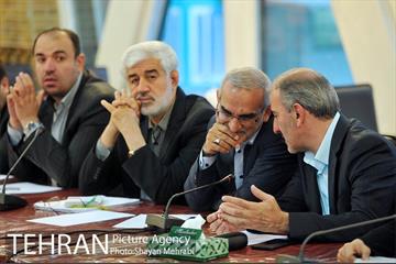 جلسه شهردار تهران با اعضای شورای شهر 30