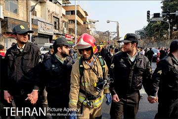ساختمان پلاسکو فرو ریخت -3 7