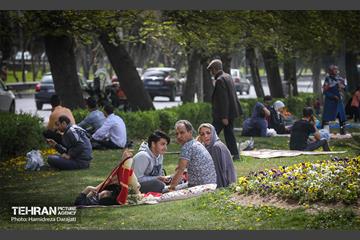 روز طبیعت در پارک ساعی و حاشیه اتوبان مدرس  47