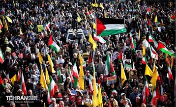 تجمع قدردانی از عملیات وعده صادق ۲ در میدان امام حسین (ع) 32
