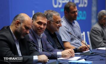 نشست صمیمانه شهردار تهران با قهرمانان، پیشکسوتان و مدیران ورزشی کشور 12