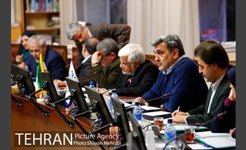 نخستین جلسه مجمع ٥١ نفره امید با حضور شهردار و استاندار تهران 5