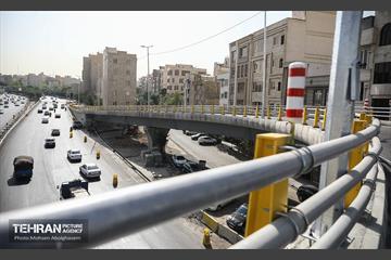 اینجا کارگاهه؛ پل تقاطع غیر همسطح در بزرگراه شهید باقری 21