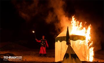 نمایش «تنهاتر از مسیح» 5