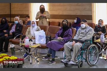 دیدار صمیمی شهروندان دارای معلولیت منطقه 5 با سیدمحمد آقامیری عضو شورا و احسان شریفی شهردار منطقه 5