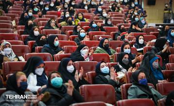 آیین تکریم و بزرگداشت مقام زن 5